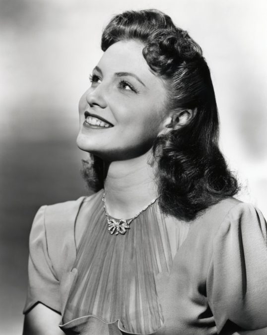 Joan Leslie scan 07
