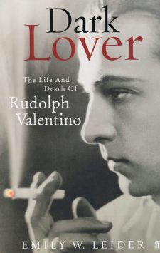 leider-emily-w-dark-lover